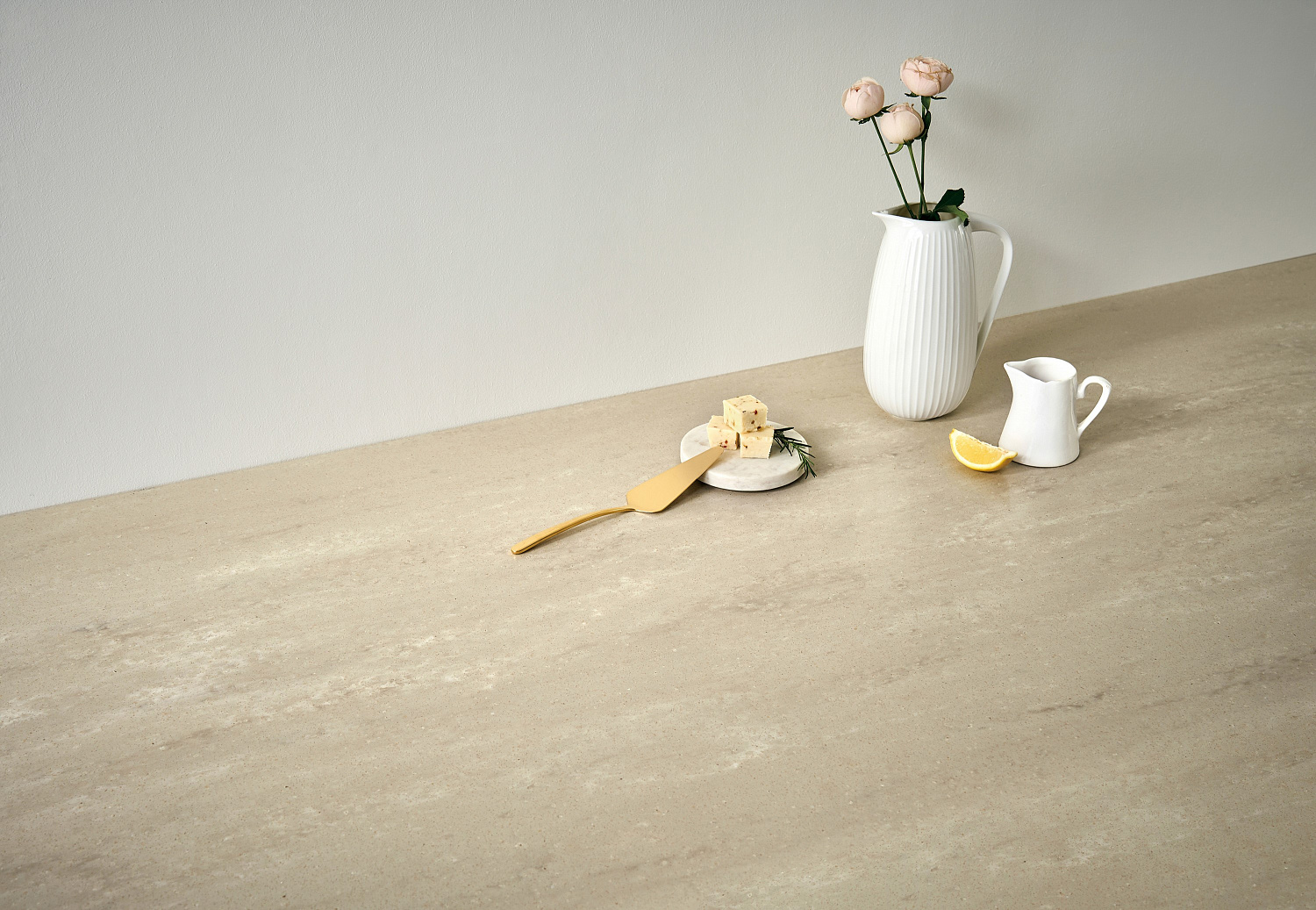 M627 Aurora Butter Cream